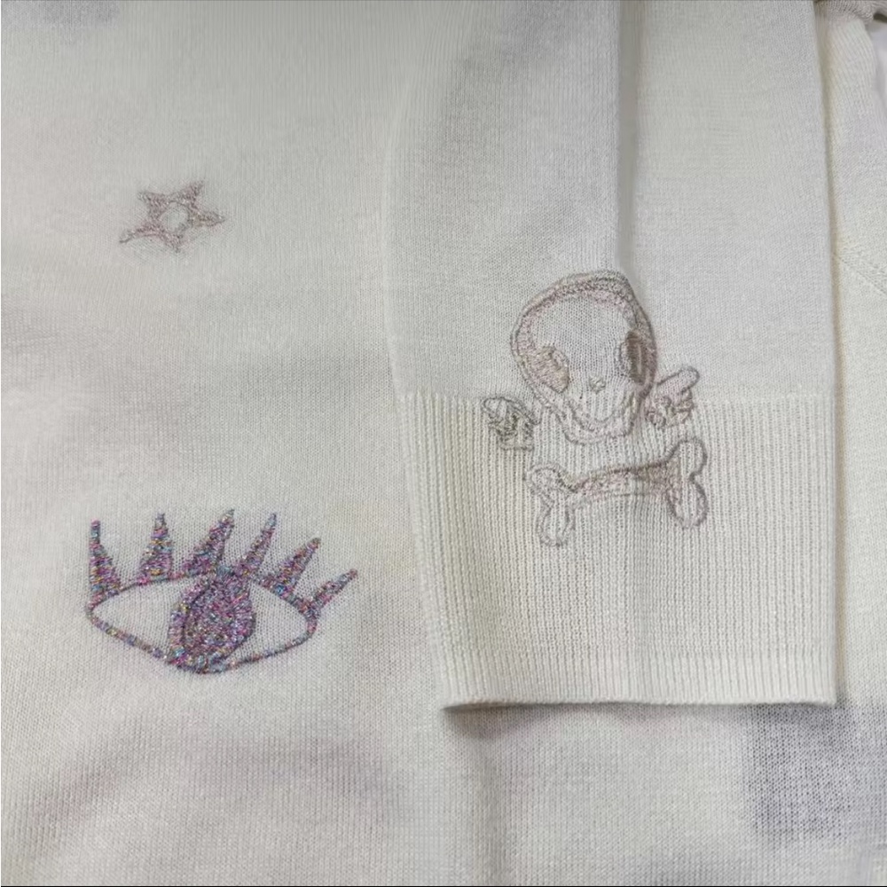 Cream Sweater - Picture 6 of 6